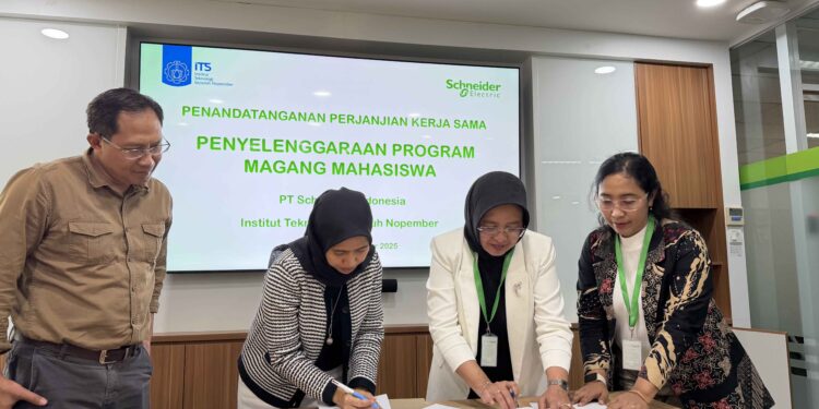 Schneider Electric Gandeng Institut Teknologi Sepuluh Nopember (ITS) Kembangkan Talenta Industri Masa Depan