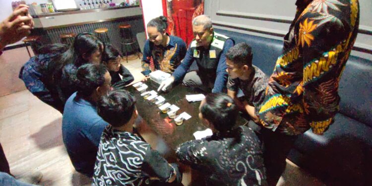 Pastikan Situasi Kondusif Jelang Nataru, Polres Kediri Razia Tempat Hiburan