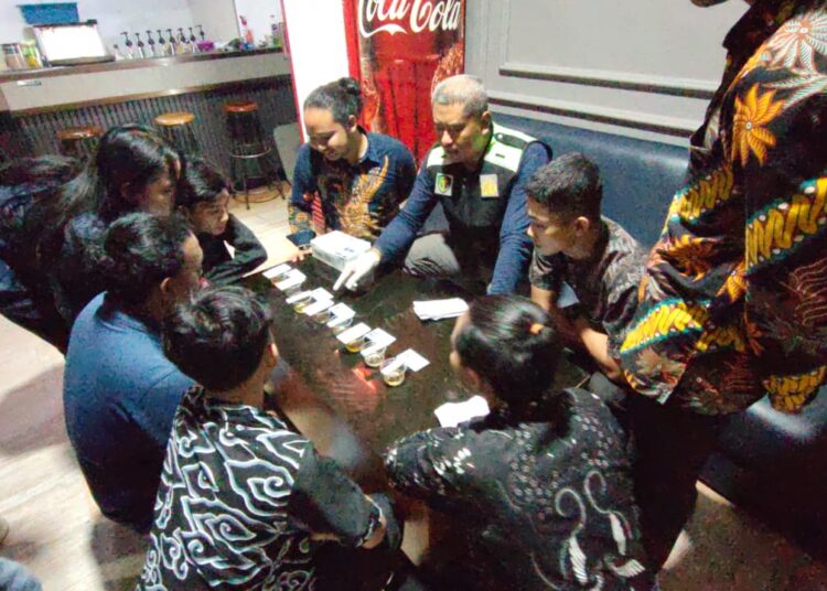 Pastikan Situasi Kondusif Jelang Nataru, Polres Kediri Razia Tempat Hiburan