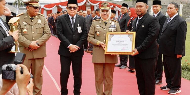 Pimpin Apel Bulan K3 Nasional, Khofifah Ajak Wujudkan Keselamatan dan Kesehatan Kerja yang Profesional, Andal dan Kolaboratif