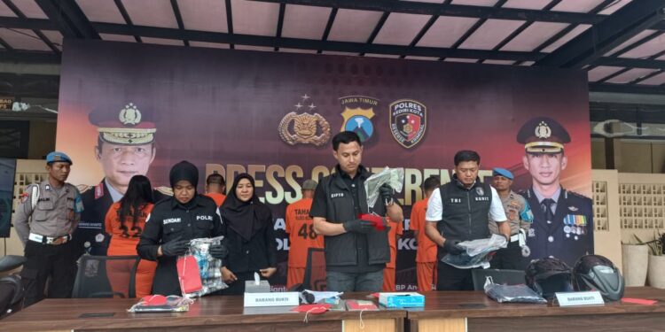 Pasutri Kompak Curi Motor, Kini Meringkuk di Tahanan