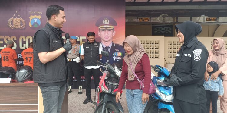 Polres Kediri Kota Kembalikan Motor Curian Kepada Pemilik