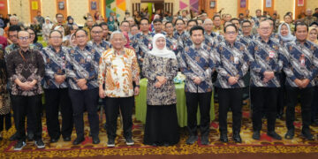 Khofifah Dorong Creative Financing Tidak Membebani Masyarakat dan Perubahan Mindset Birokrasi Untuk  Layanan Publik Berkualitas