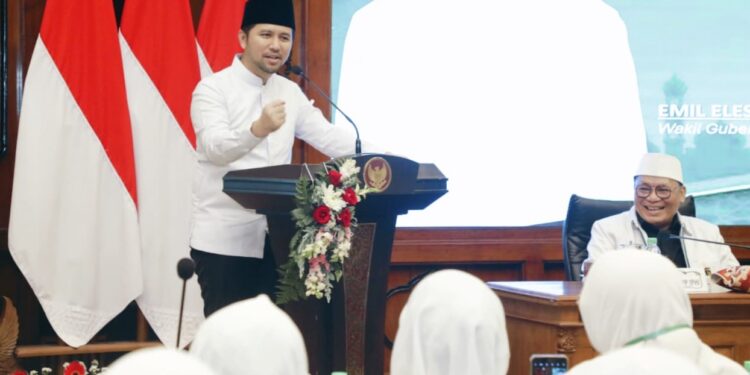 Rakerwil IPHI Jatim Digelar, Wagub Emil Tegaskan Peran IPHI Jaga Kemabruran Haji Sepanjang Hayat