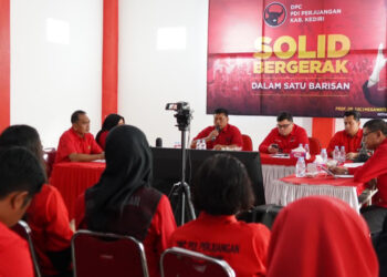 Ketua DPC PDI Perjuangan Handindhito Instruksikan Kader Turun ke Akar Rumput, Gandeng Pemuda