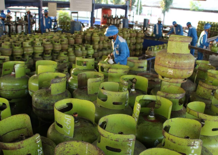 Libur Panjang isra Miraj, Pertamina Patra Niaga Tambah 800 Juta Tabung LPG 3 Kg di Jatim