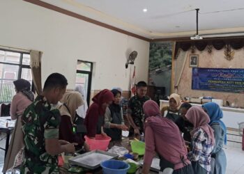 TMMD ke-127 Gandeng BLK Kediri, Bekali Warga Desa Gadungan Keterampilan Pembuatan Roti