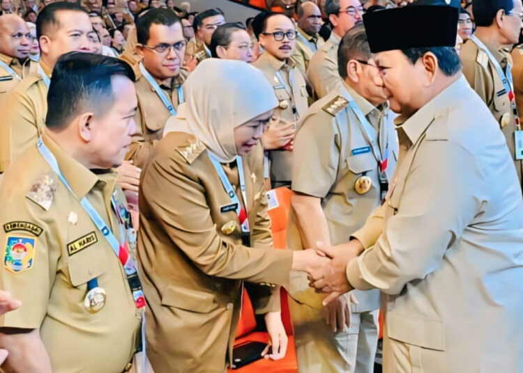 Khofifah, Bersama Emil dan Forkopimda Jatim Hadiri Rakornas Pemerintah Pusat dan Daerah Yang Dipimpin Presiden Prabowo