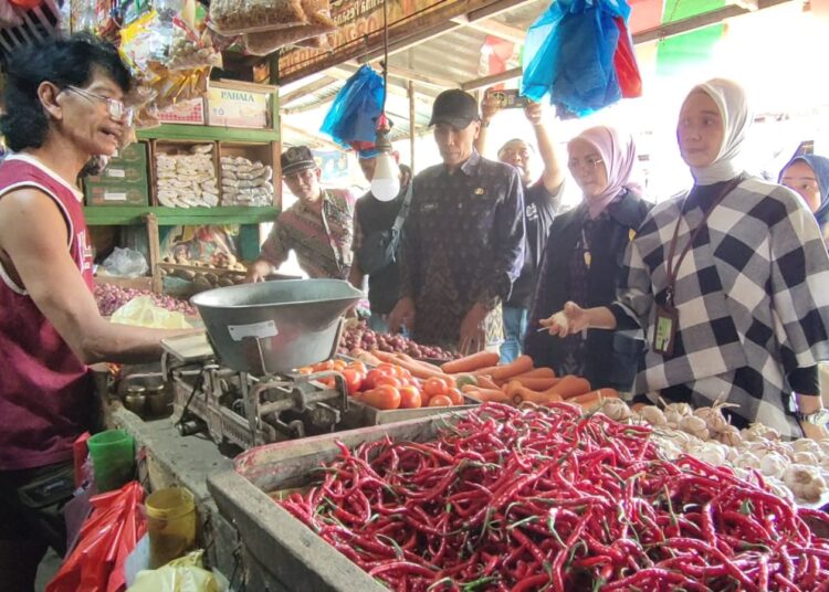 Sidak Sembako, Petugas Dapati Harga Beras Premium di Atas HET