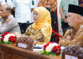 Gubernur Khofifah Bersama Menhub RI Gelar Rapat Kesiapan Angkutan Lebaran 2026