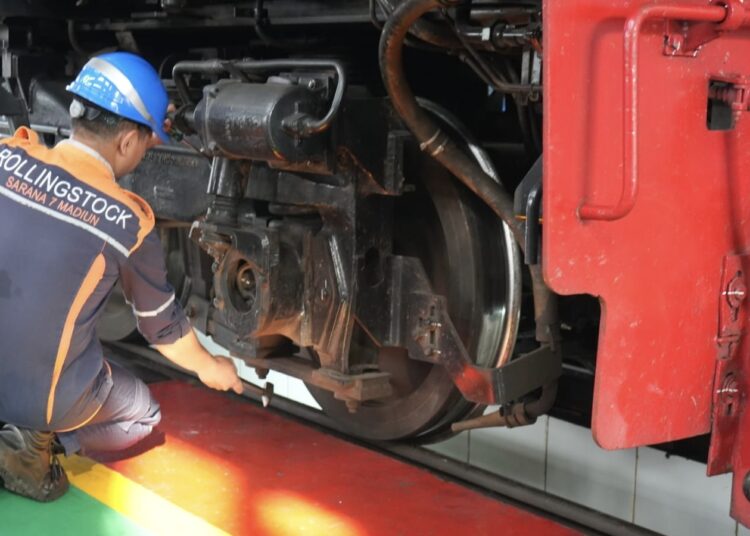 Jelang Angkutan Lebaran 2026, KAI Daop 7 Madiun Intensifkan Perawatan 10 Lokomotif dan 94 Kereta