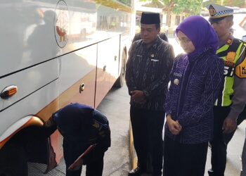 Pastikan Keselamatan Mudik 2026, Petugas Gabungan Lakukan Ramp Check