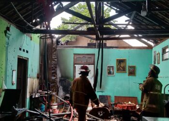 Lupa Matikan Kompor Saat Ditinggal Berlebaran ke Malang, Rumah Ludes Terbakar