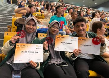 Tiga Santri IIBS Imam Balqi Pare Raih Juara 3 di Singapore Invention Convention 2026
