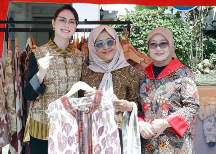 TP PKK dan DWP Jatim Kolaborasi Gelar Bazar Ramadhan, Ketua TP PKK Arumi Dorong Penguatan Ekonomi Keluarga
