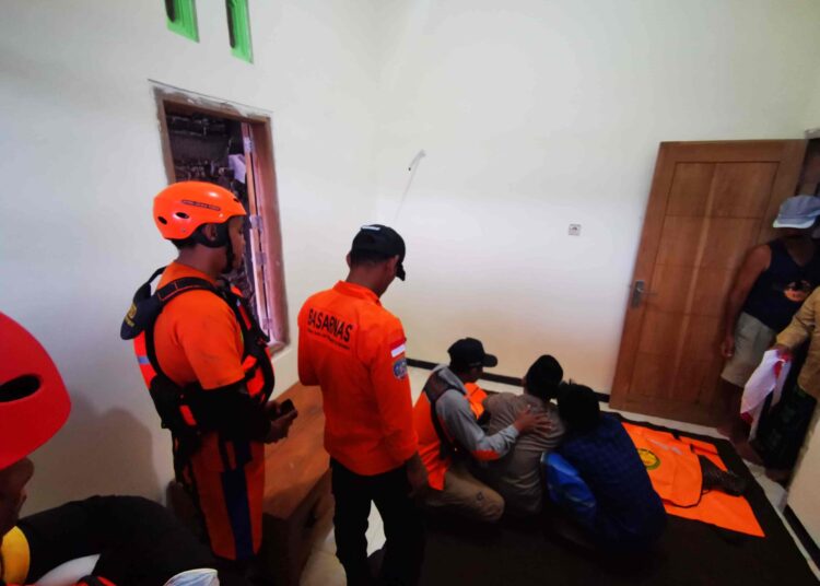 Bocah 7 Tahun yang Tenggelam di Sungai Bendo Mongal Ditemukan Meninggal Dunia