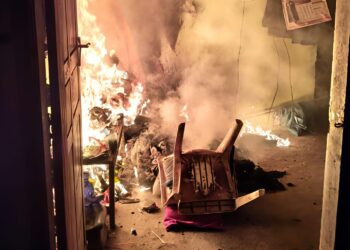 Diduga Akibat Obat Nyamuk Bakar, Rumah Pedagang Hangus Terbakar