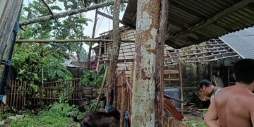 Hujan Deras Disertai Angin Kencang, Tiga Rumah Warga Rusak