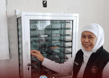 Penggunaan Gadget di Sekolah Resmi Diterapkan di SMA, SMK dan SLB se-Jatim