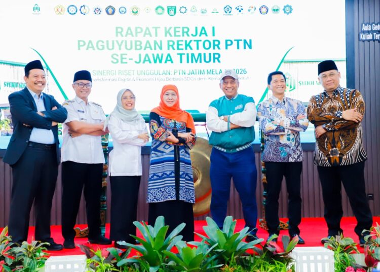 Khofifah Luncurkan Riset Kolaborasi PTN Jatim Melaju, Dorong Pembangunan Berbasis Data dan Ilmu Pengetahuan