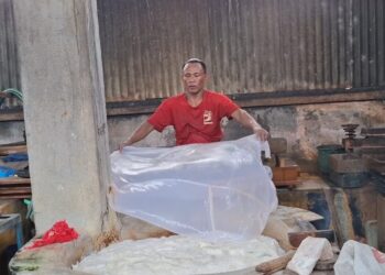 Harga Kedelai Melambung Tinggi, Perajin Tahu Kediri Keluhkan Mahalnya Biaya Produksi Hingga Penurunan Omzet