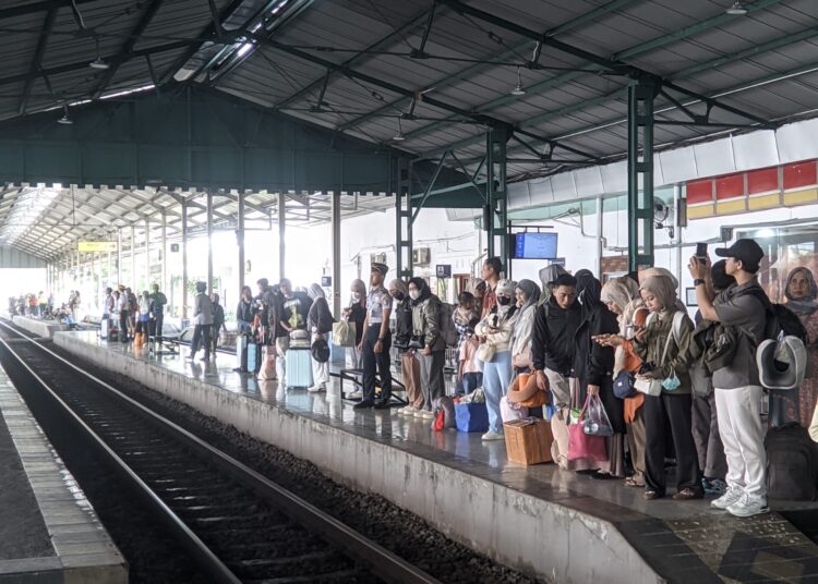 Libur Panjang Kenaikan Yesus Kristus, Okupansi Penumpang di KAI Daop 7 Madiun Terpantau Masih Tinggi