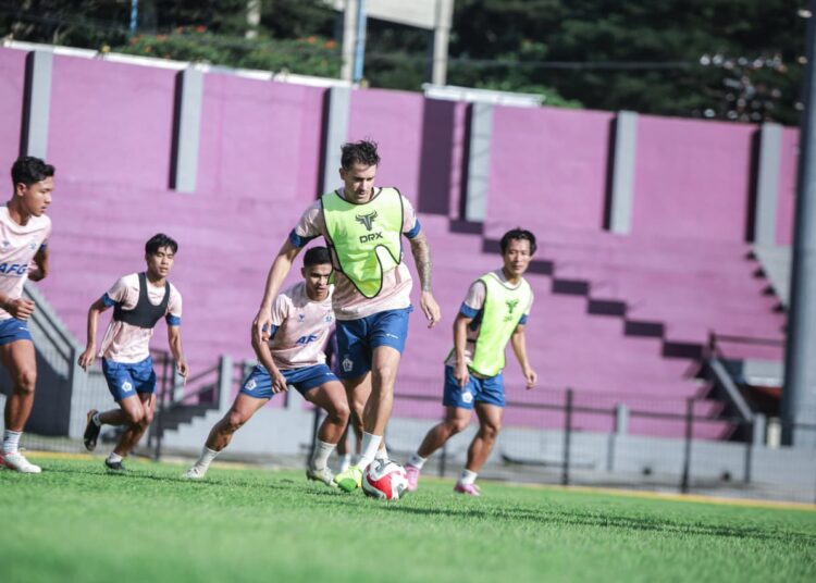 Persik Kediri Incar Kemenangan di Laga Away Terakhir Kontra Persebaya
