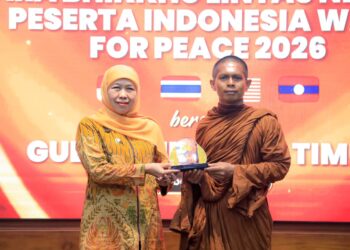 Peringatan Hari Raya Waisak 2570 BE/2026, Khofifah Ajak Masyarakat  Menguatkan Persaudaraan Menjaga Perdamaian Dunia