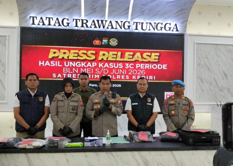 Polres Kediri Ringkus 4 Tersangka dari 5 Kasus Curat dan Curanmor Periode Mei-Juni