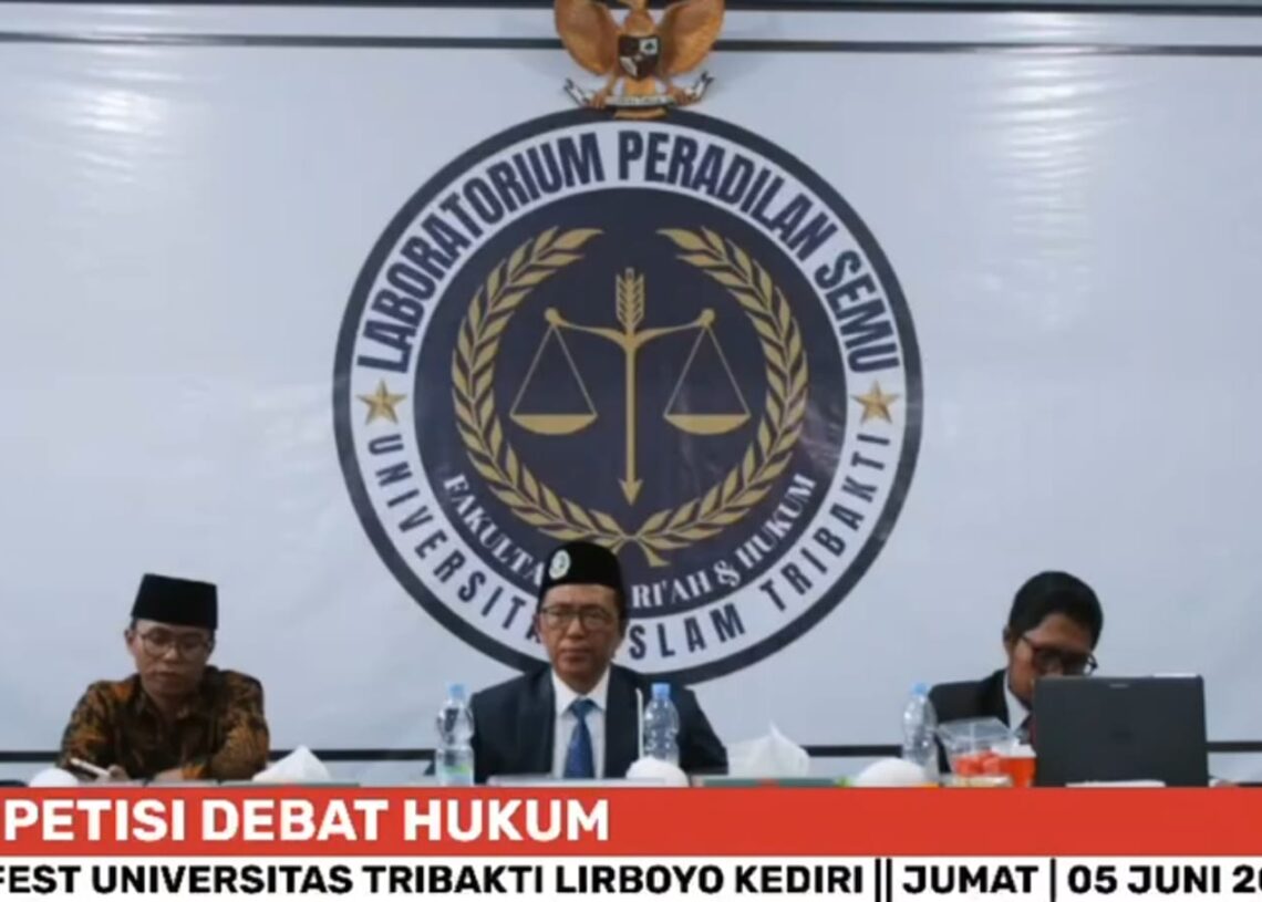 Delegasi Mahasiswa Ikuti Kompetisi Debat Hukum dalam Ajang Semi Fest Universitas Tribakti Lirboyo Kediri