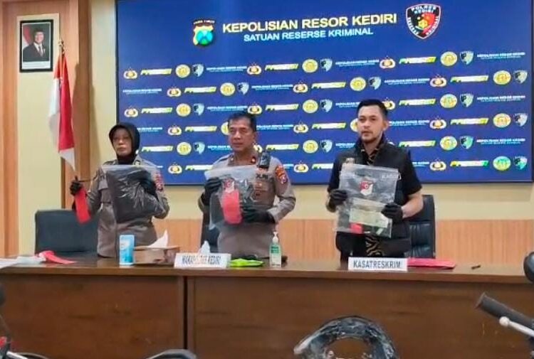Polisi Tangkap Pembakar Rumah Mantan Istri di Kediri, Kerugian Taksir Rp1 Miliar