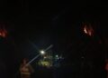Mencekam di Malam Jumat, Beringin Tua di Makam Ngasem Kediri Mendadak Berkobar
