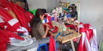 Penjualan Bendera Merah Putih di Kota Kediri Melonjak hingga 60 Persen Jelang HUT ke-81 RI