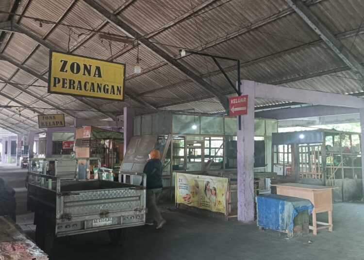 Kebijakan PD Pasar Dituduh Memberatkan, Ratusan Pedagang Pasar Bandar Kediri Mogok Berjualan
