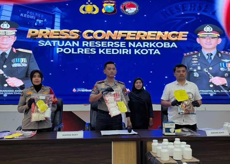 Polres Kediri Kota Ringkus 21 Pengedar Narkoba, Sita Lebih dari 640 Gram Sabu dan 140 Ribu Pil Okerbaya